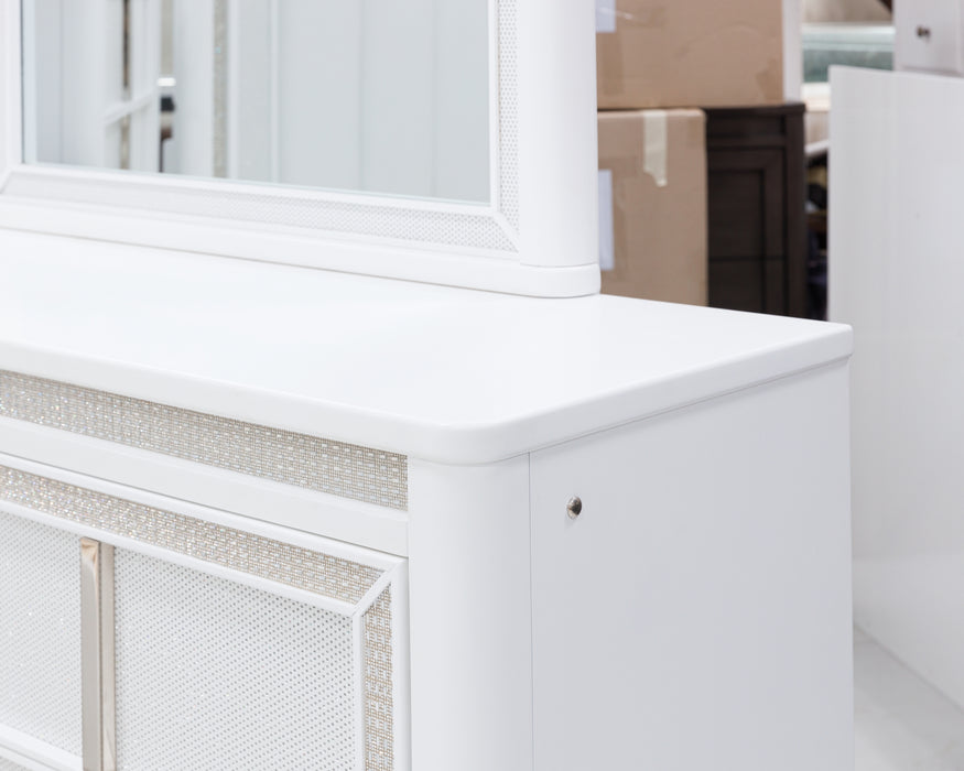 Chalanna King Upholstered Storage Bed with Mirrored Dresser